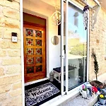 Countryside Views Near - Goats, Ducks & Chickens - Farm Experience Holiday home *