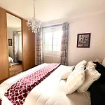 Holiday home Countryside Views Near - Goats, Ducks & Chickens - Farm Experience *