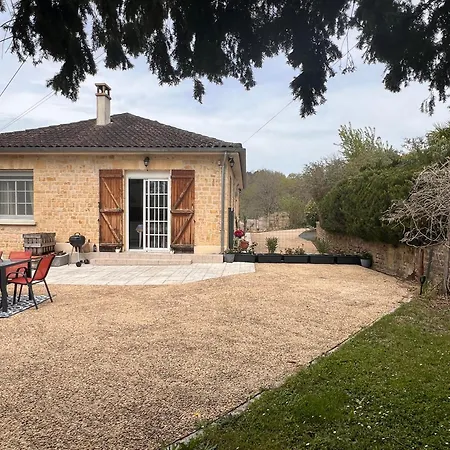 Countryside Views Near - Goats, Ducks & Chickens - Farm Experience Holiday home *